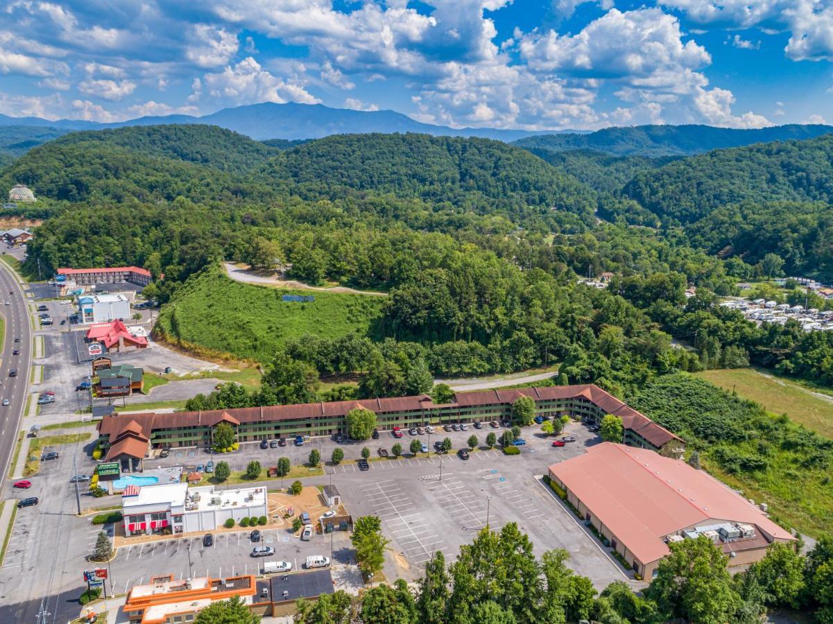 Days Inn By Wyndham Pigeon Forge South Ngoại thất bức ảnh