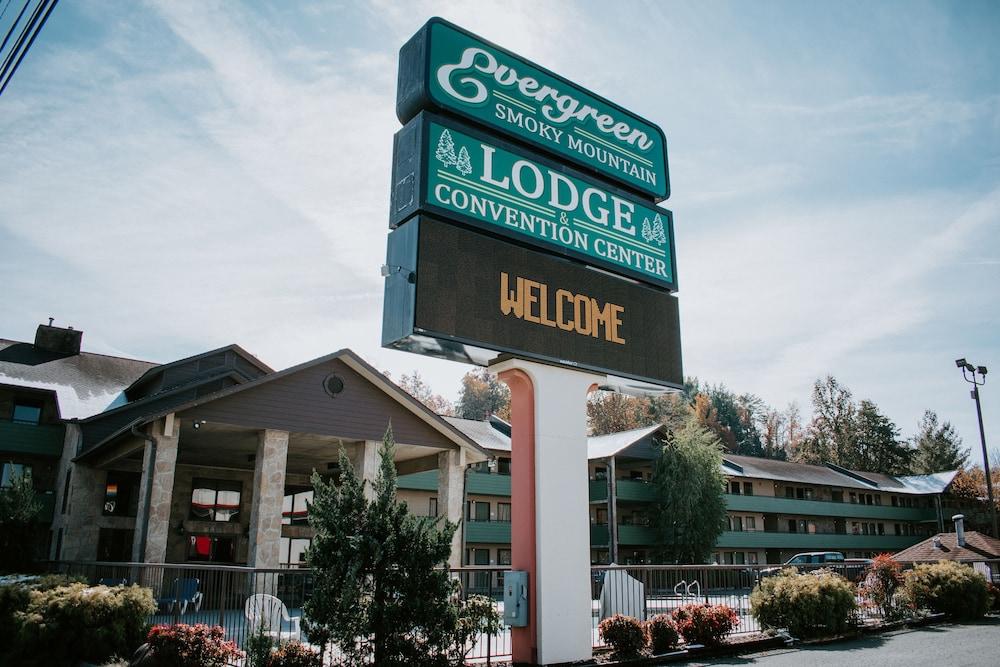 Days Inn By Wyndham Pigeon Forge South Ngoại thất bức ảnh
