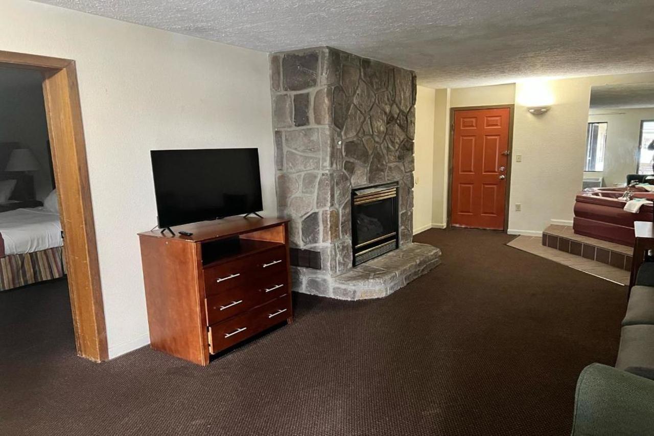 Days Inn By Wyndham Pigeon Forge South Ngoại thất bức ảnh